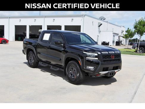 Certified 2025 Nissan Frontier PRO-4X AWD/4WD image 9