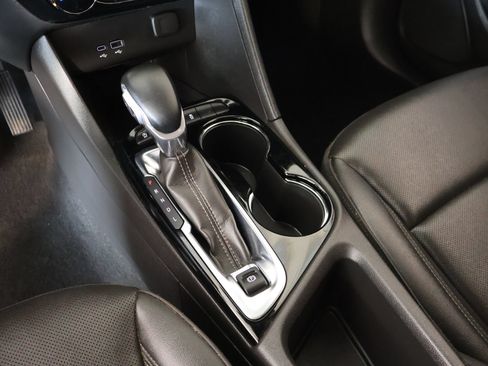 Used 2024 Buick Encore GX Sport Touring AWD/4WD image 7