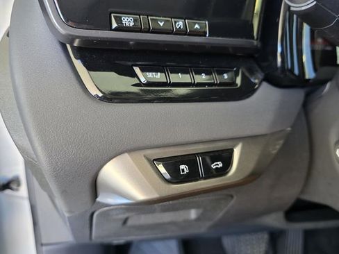 Used 2023 Lexus RX 350h w/ Accessory Package (2T) AWD/4WD image 27