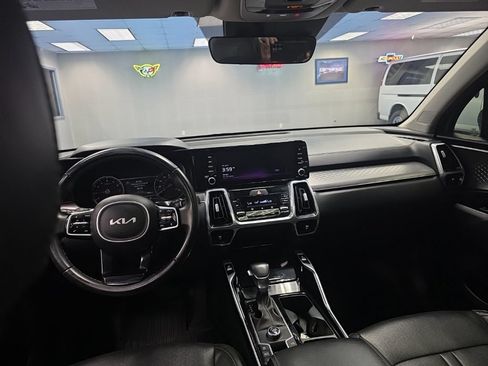 Used 2022 Kia Sorento SX FWD image 19