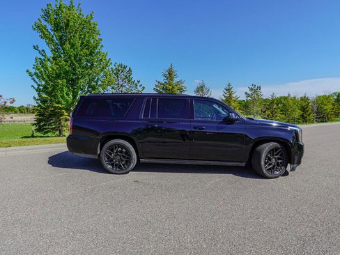 Used 2019 GMC Yukon XL Denali w/ Denali Ultimate Package RWD image 28