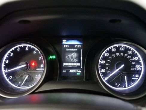 Certified 2023 Toyota Camry SE image 16