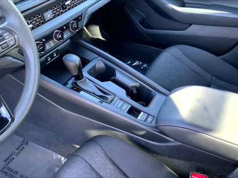 Used 2024 Honda Accord EX image 16