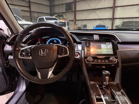 Used 2016 Honda Civic EX-L image 29