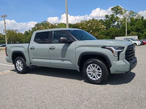 Used 2025 Toyota Tundra SR5 w/ SR5 Premium Package RWD image 2