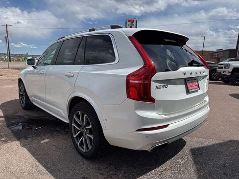 Used 2017 Volvo XC90 T6 Momentum w/ Vision Package AWD/4WD image 4