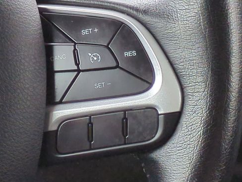 Used 2020 Jeep Renegade Latitude w/ Cold Weather Group AWD/4WD image 24