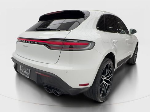 Used 2023 Porsche Macan AWD/4WD image 7