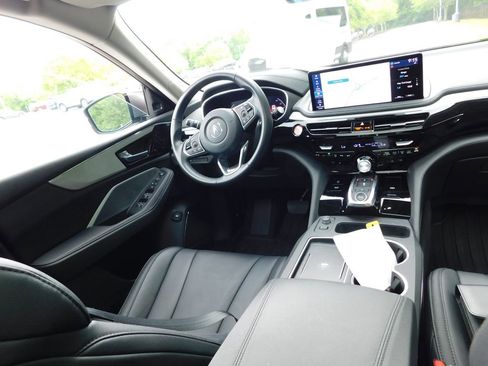 Used 2025 Acura MDX SH-AWD image 7