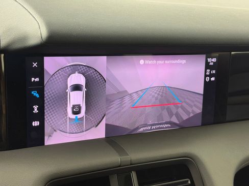 Used 2022 Porsche Taycan image 25