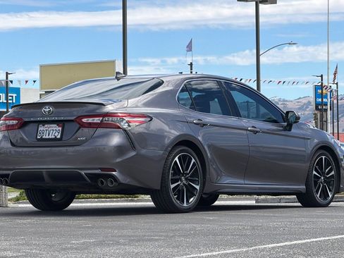 Used 2018 Toyota Camry XSE w/ Audio Package FWD image 5