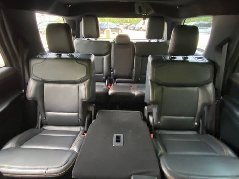 Used 2025 Ford Expedition Tremor AWD/4WD image 42