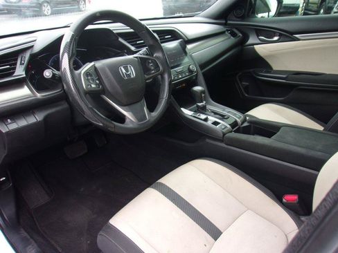 Used 2018 Honda Civic EX image 8