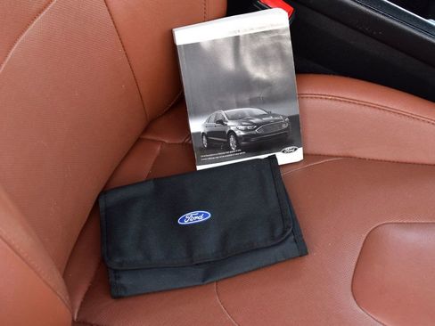 Used 2020 Ford Fusion Titanium image 13