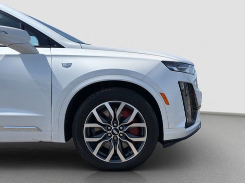 Used 2024 Cadillac XT6 Sport image 22