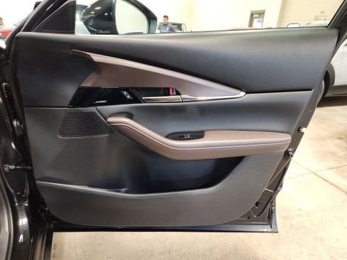 Used 2025 MAZDA CX-30 AWD 2.5 S w/ Premium Package image 34