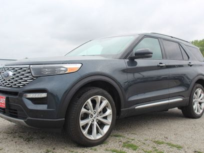 Used 2023 Ford Explorer Platinum w/ Premium Technology Package