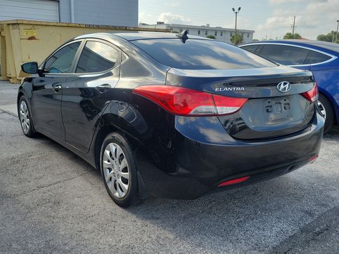 Used 2012 Hyundai Elantra GLS FWD image 4
