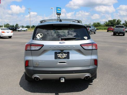 Used 2021 Ford Escape Titanium w/ Titanium Elite Package AWD/4WD image 8