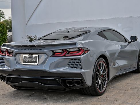 Used 2025 Chevrolet Corvette Stingray Preferred Cpe w/ Stealth Interior Trim Package RWD image 16