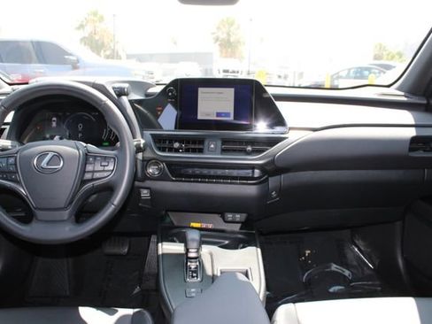 Certified 2025 Lexus UX 300h FWD image 10