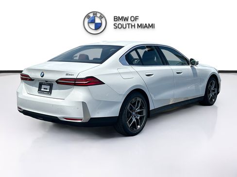 New 2026 BMW 530i w/ Premium Package RWD image 6