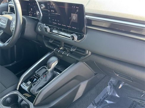 Used 2024 GMC Canyon Elevation image 5