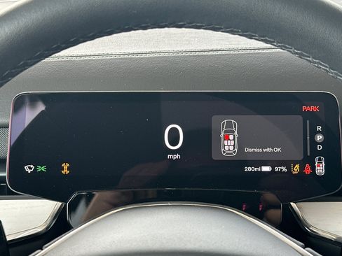 Certified 2025 Volvo EX90 Ultra AWD/4WD image 30