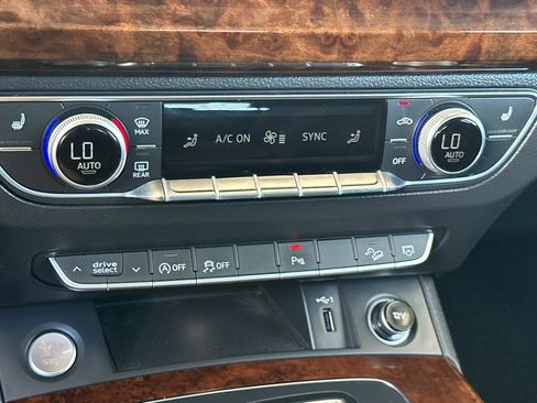Used 2018 Audi Q5 2.0T Premium Plus w/ Premium Plus Package AWD/4WD image 18