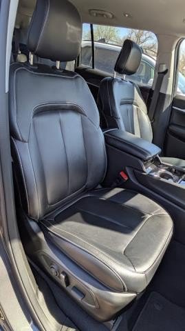 Used 2023 Jeep Grand Cherokee L Limited AWD/4WD image 19