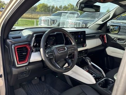 Used 2024 GMC Canyon AT4X image 23