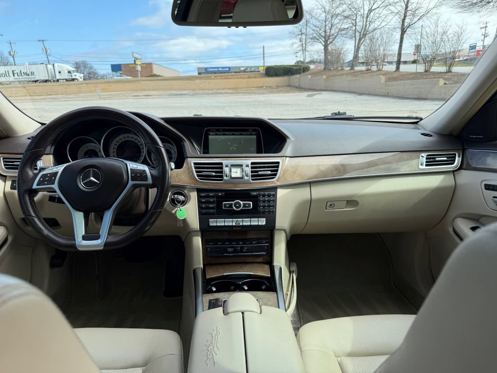 Used 2014 Mercedes-Benz E 350 Sedan image 30