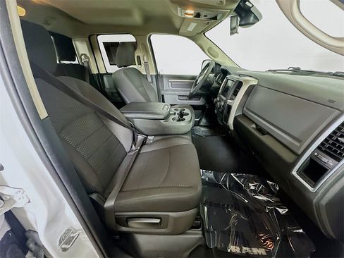 Used 2019 RAM 1500 Classic Warlock image 9