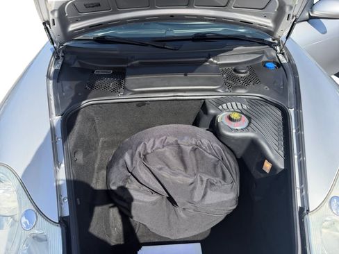 Used 2004 Porsche 911 Carrera RWD image 19