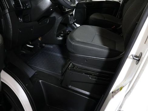 Used 2025 RAM ProMaster 2500 w/ U-Haul Equipment Group FWD image 21