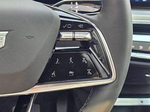 New 2026 Cadillac Lyriq Luxury AWD/4WD image 25