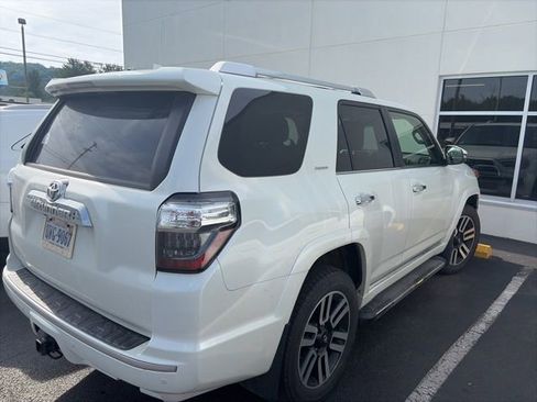 Used 2023 Toyota 4Runner Limited AWD/4WD image 5