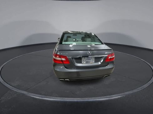 Used 2010 Mercedes-Benz E 63 AMG Sedan image 7