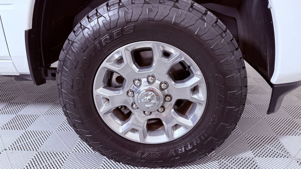 Used 2024 RAM 2500 4x4 Crew Cab Laramie w/ Safety Group image 28