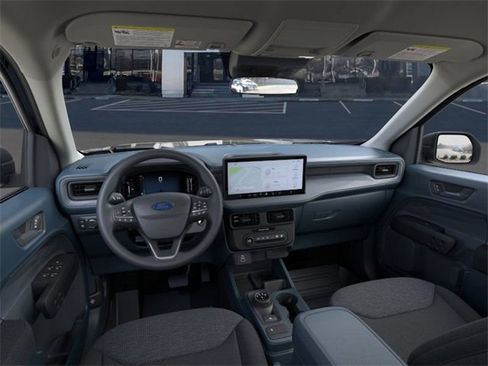 New 2025 Ford Maverick XL image 9