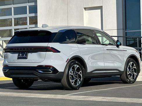 New 2026 Lincoln Nautilus Premier w/ Equipment Group 102A image 3