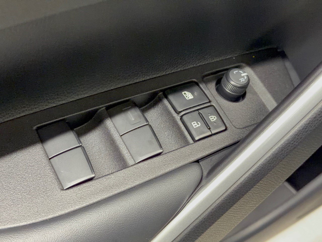 New 2026 Toyota Corolla Cross LE AWD/4WD image 15