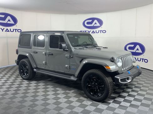 Used 2022 Jeep Wrangler Unlimited Sahara AWD/4WD image 1