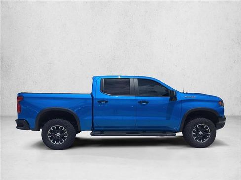 Used 2025 Chevrolet Silverado 1500 ZR2 AWD/4WD image 4