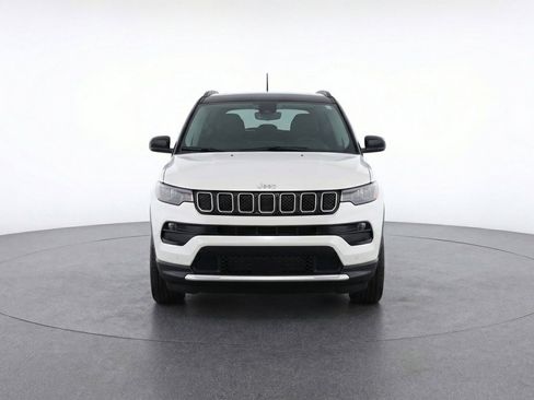 Used 2025 Jeep Compass Limited image 1