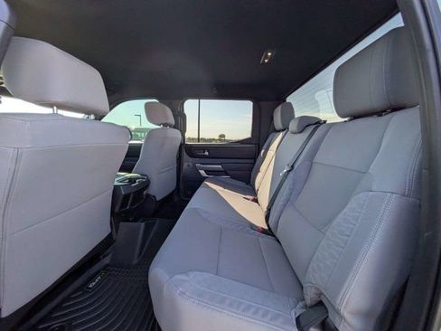 Used 2025 Toyota Tundra SR5 AWD/4WD image 12