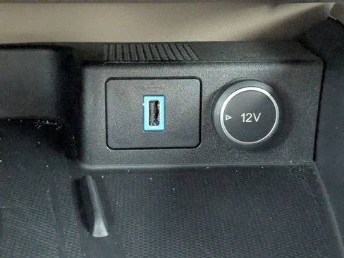 Used 2020 Ford Escape SE Sport FWD image 30