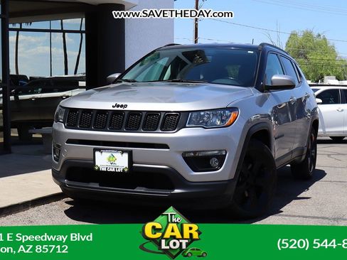 Used 2020 Jeep Compass Latitude FWD image 1