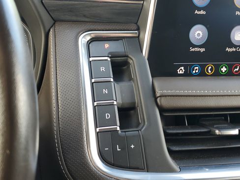 Used 2021 GMC Yukon SLT w/ SLT Luxury Plus Package image 29