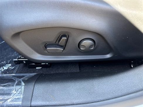 New 2026 Jeep Compass Latitude w/ Quick Order Package 29K image 11